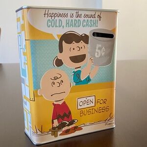 Hallmark Peanuts Coin Bank Tin (NWOT)
